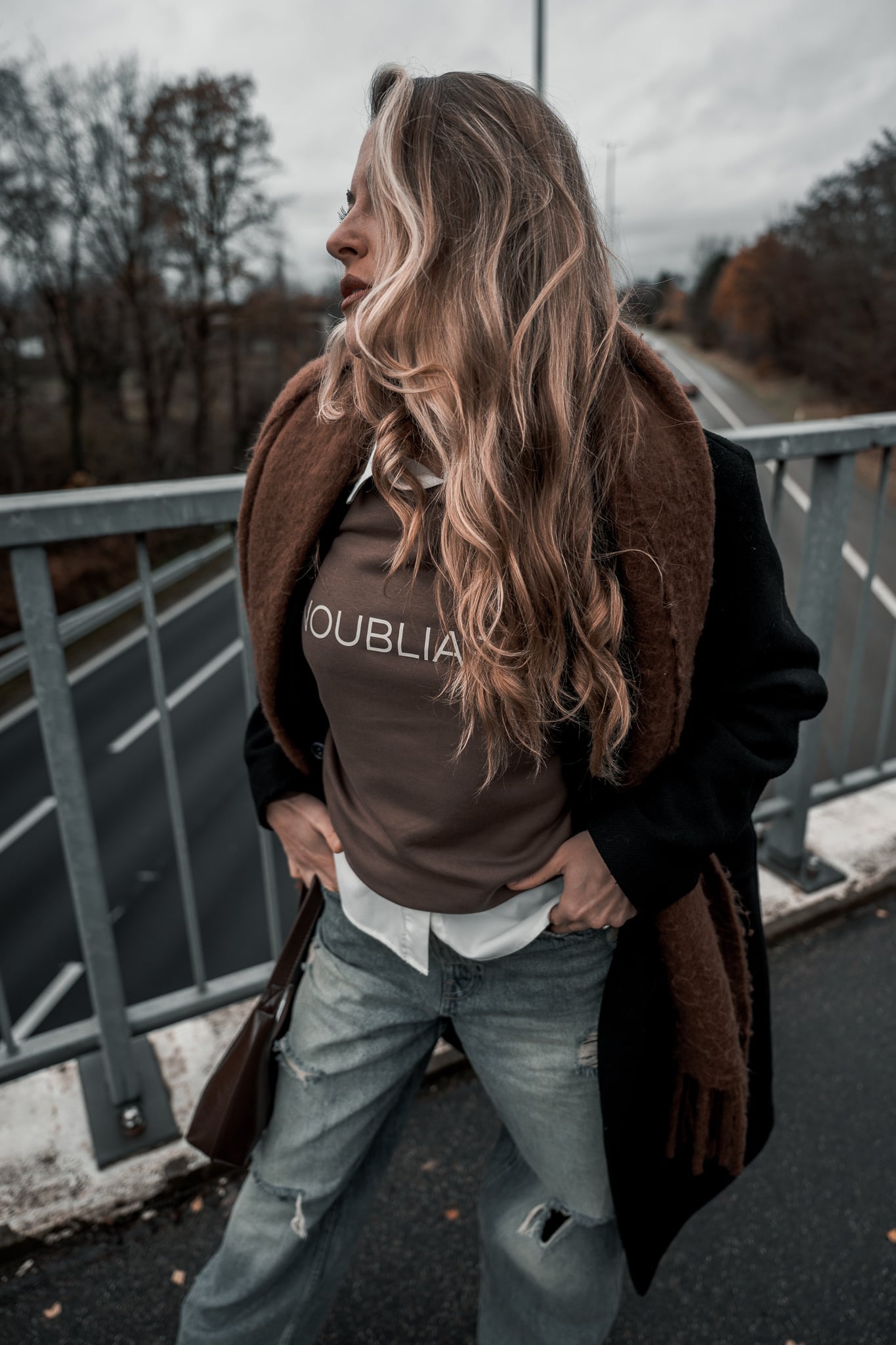 BROWN ECLIPSE unisex sweater